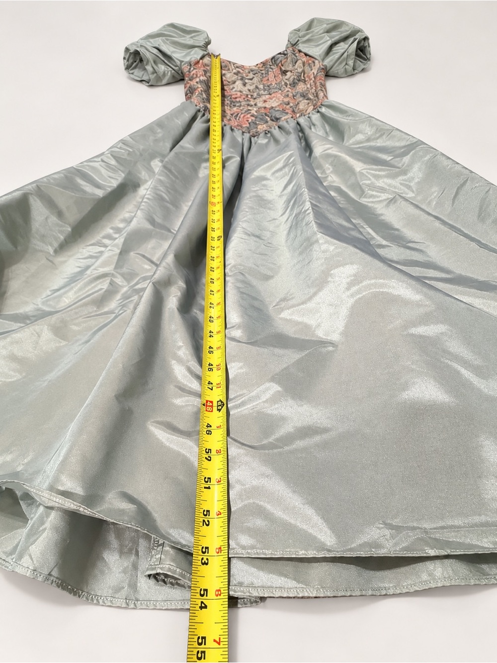 Rare Vtg House of Bianchi
Statement Dress Floral Brocade
Puff Sleeves Sage Green - Picture 8 of 11